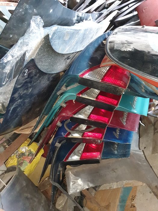 Продам крышки багажника ланос сенс двери детали