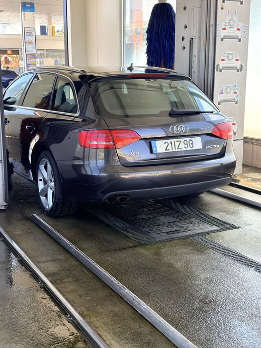 Audi a4  avant 2.0 b8 2010