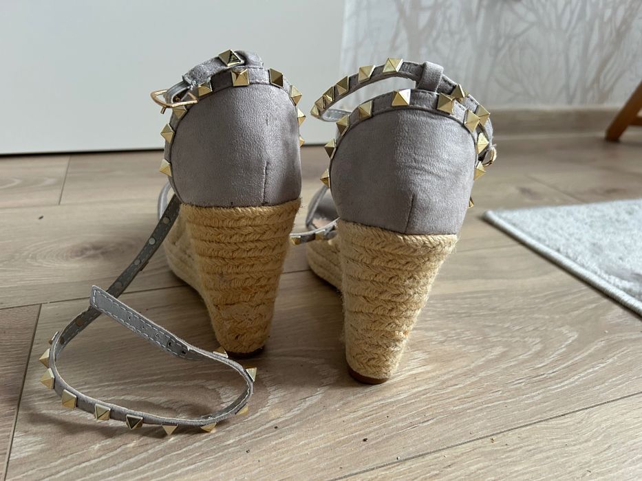 Espadryle z ozdobnym wiązaniem, r 38