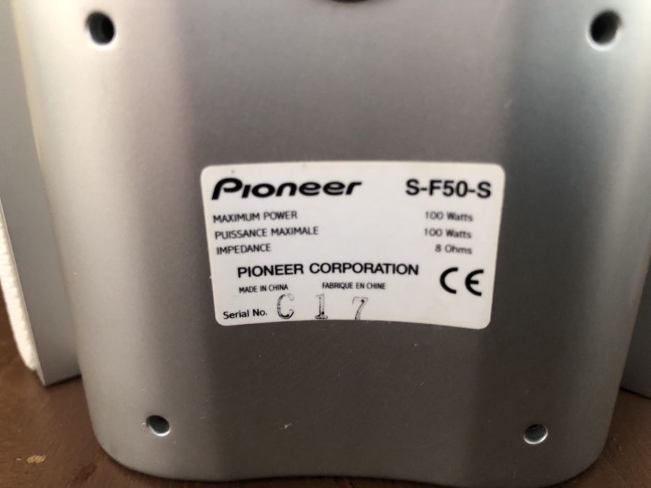 Colunas marca Pioneer