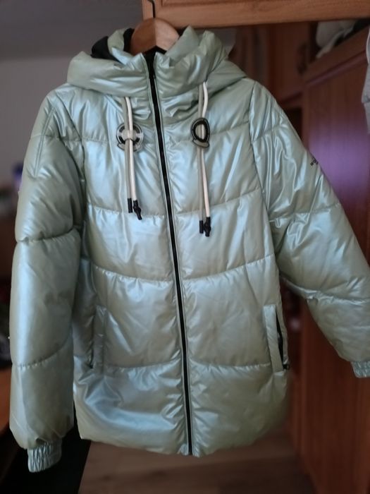 Bardzo ciepła Kurtka damska zimowa Cropp
