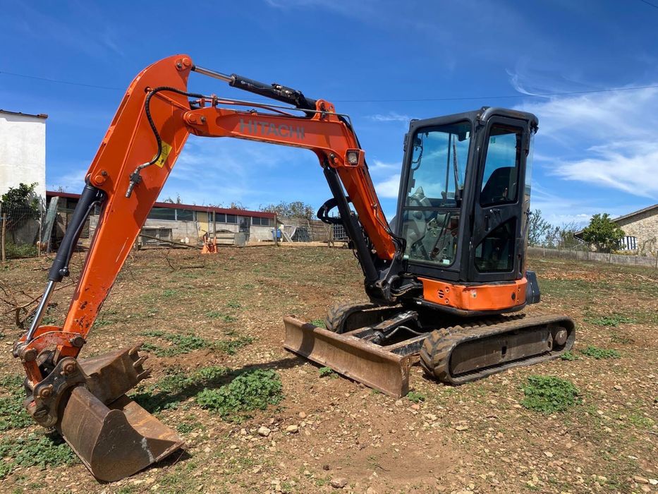Mini giratoria Hitachi zx38