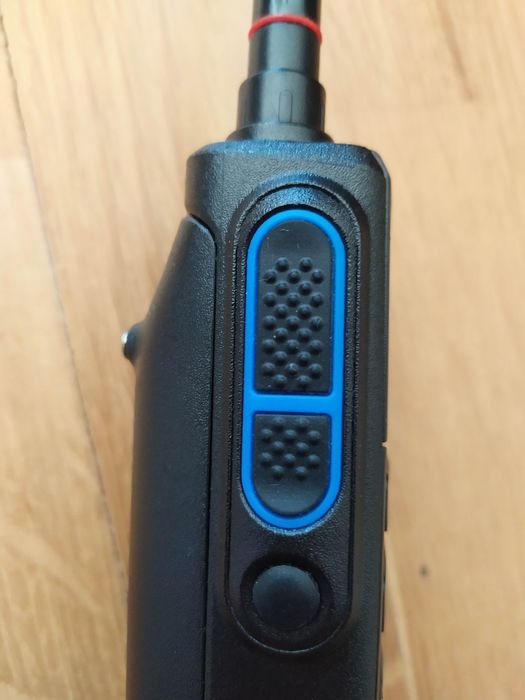 NOVO Rádio transcreiver Radtel RT-470 (10W/Dual PTT/Unlocked)