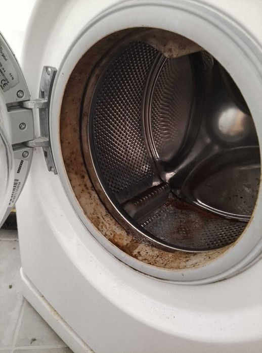 2x Máquinas de Lavar Roupa | Whirlpool + Ariston Hotpoint | Necessitam reparação