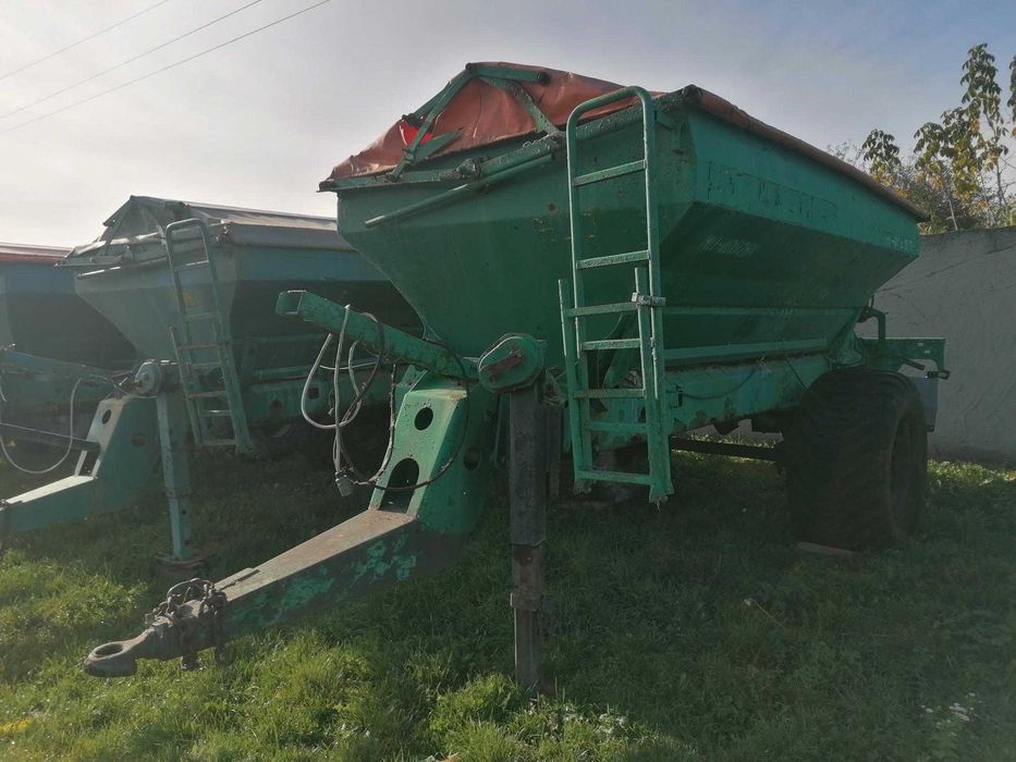 Розкидач добрив Amazone ZG-B 5500