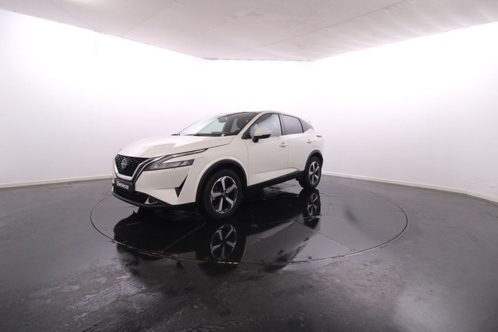 Nissan Qashqai 1.3 DIG-T N-Connecta LED Xtronic