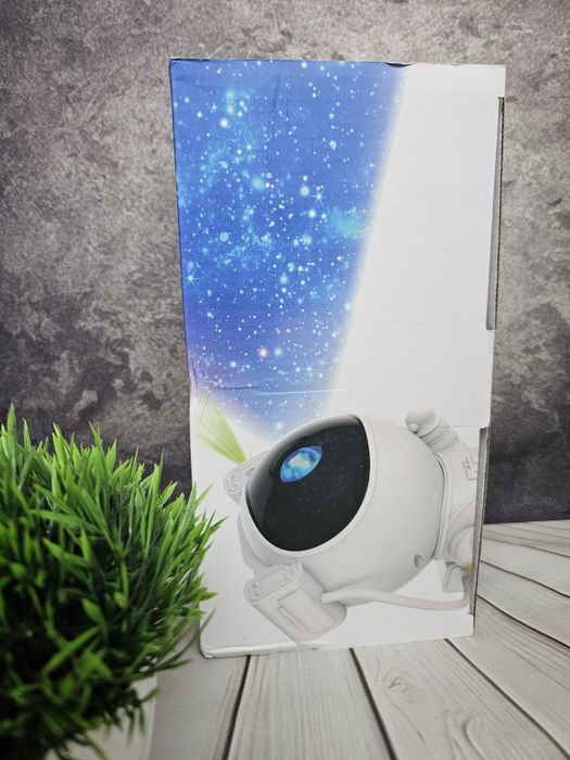 Проектор Астронавт зоряне небо ночник космонавт звездное небо нічник