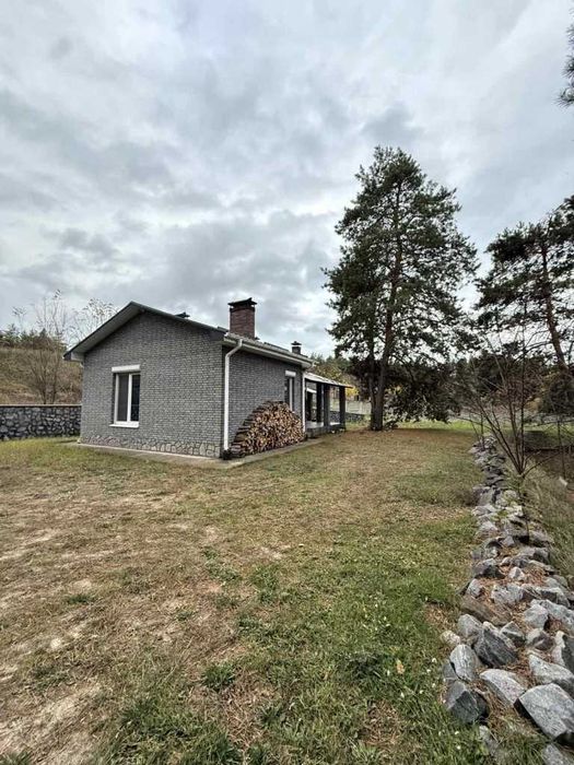 Продаж будинку в сосновому лісі. 65 соток. Сауна, гараж, підвал. №7236