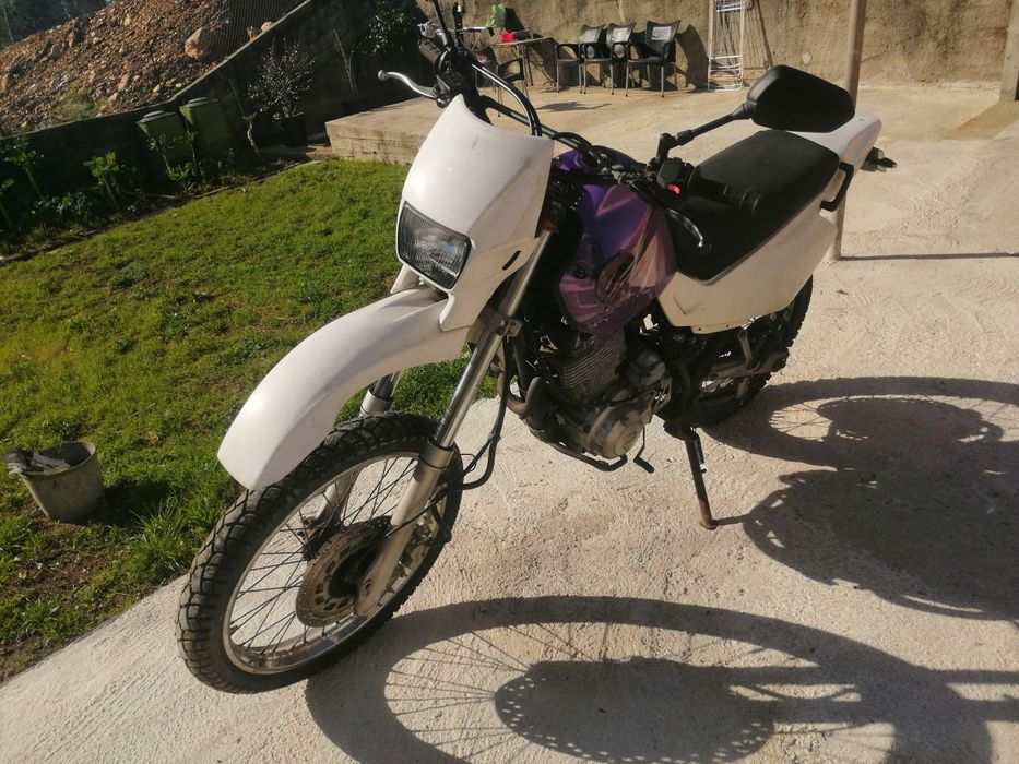 **Yamaha XT 600  **