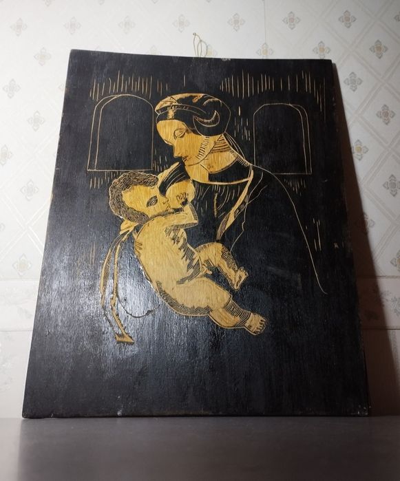 Натуральное дерево, много полезных и красивых вещей