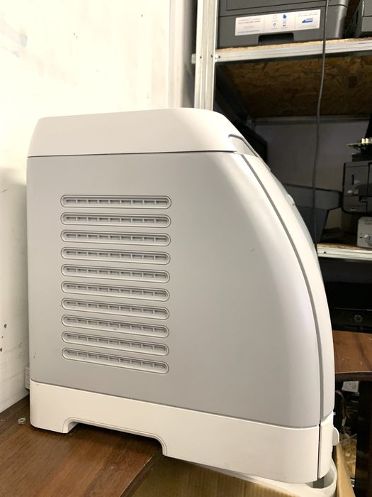 Кольоровий лазерний прінтер з малим пробігом HP LaserJet 1600