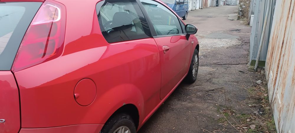 Продам FiatGrande Punto