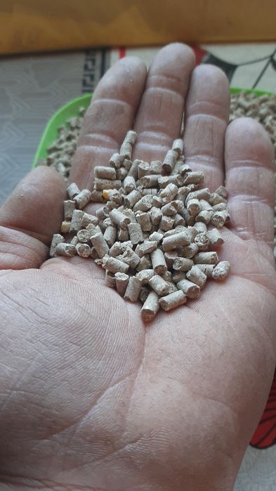 Продаю гранульований корм для курей несучок