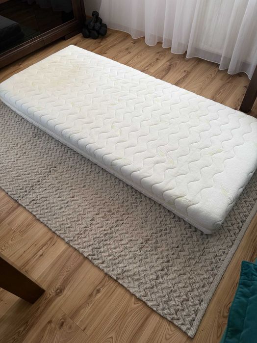 Sprzedam materac 90x200
