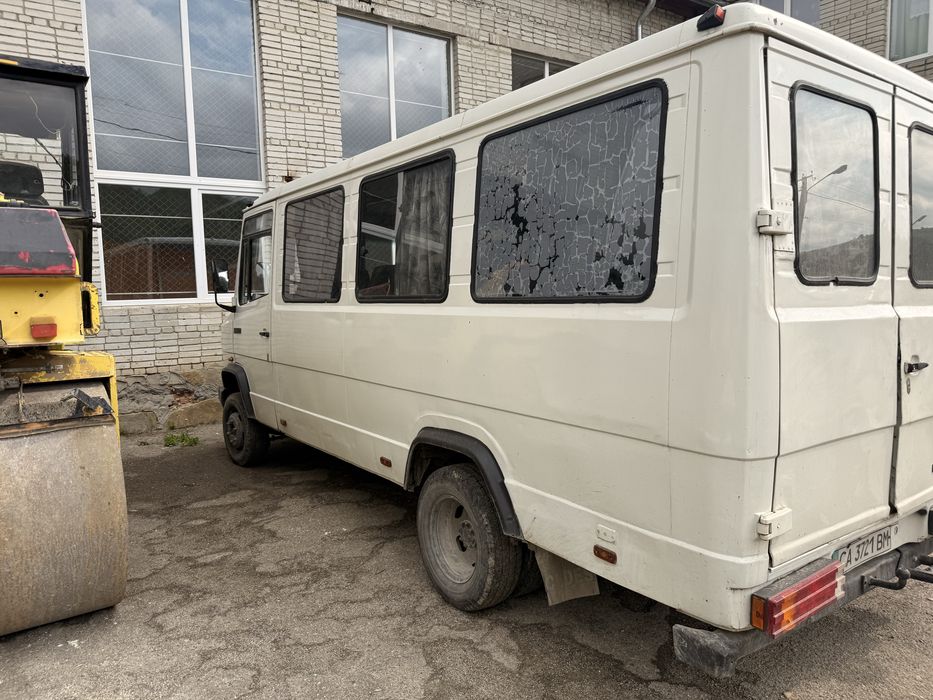 Mercedes 609D ідеальний стан
