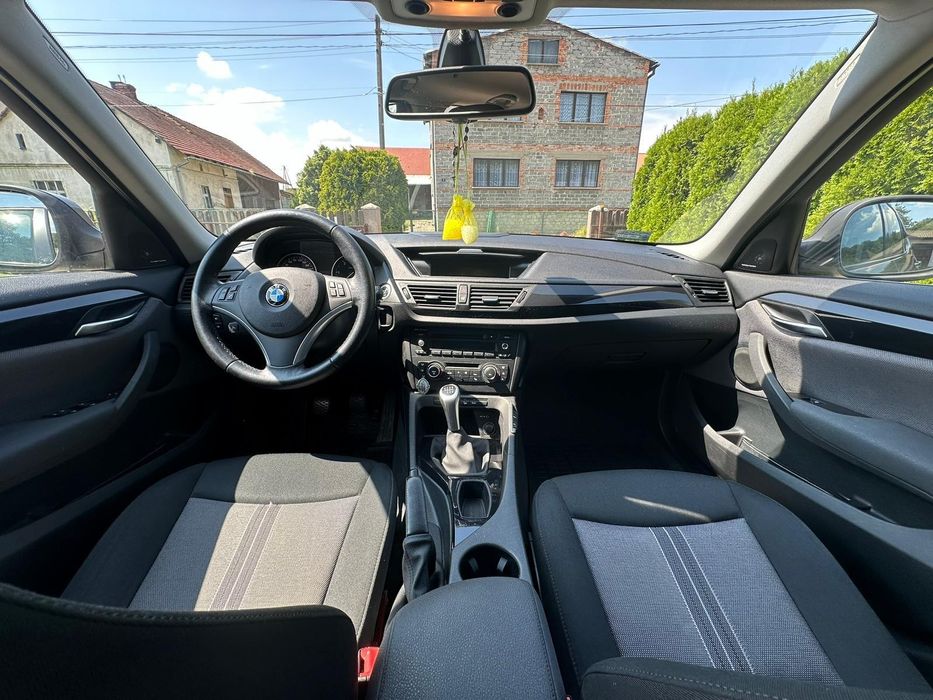 BMW  X1  x drive 20d, 2011