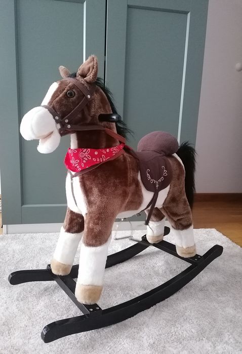 Jak nowy Konik na biegunach. Interaktywny