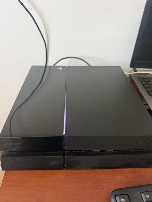 Playstation 4 com console