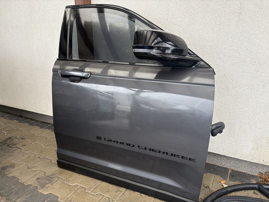 Drzwi prawy przód Jeep Grand Cherokee WL