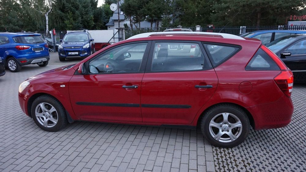Kia Cee'd zarejestrowany, ubezpieczony. Gwarancja. Polecam !!!