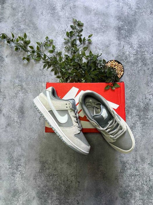 Чоловічі Кросівки Nike SB Dunk Low Summit White Wolf Grey
