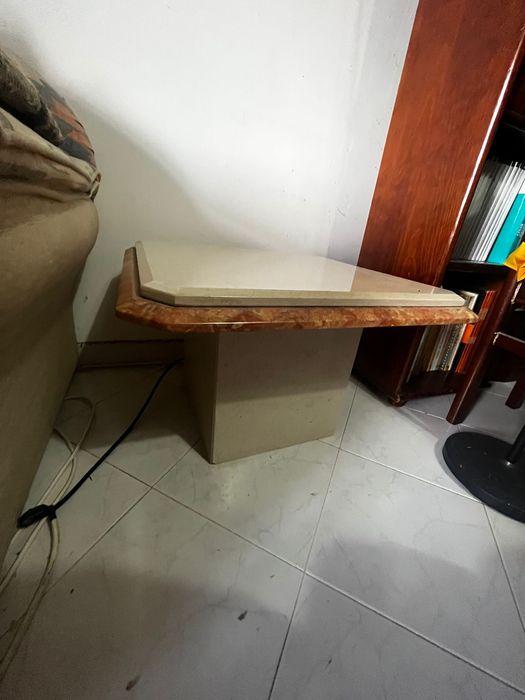 Mesa quadrada mármore