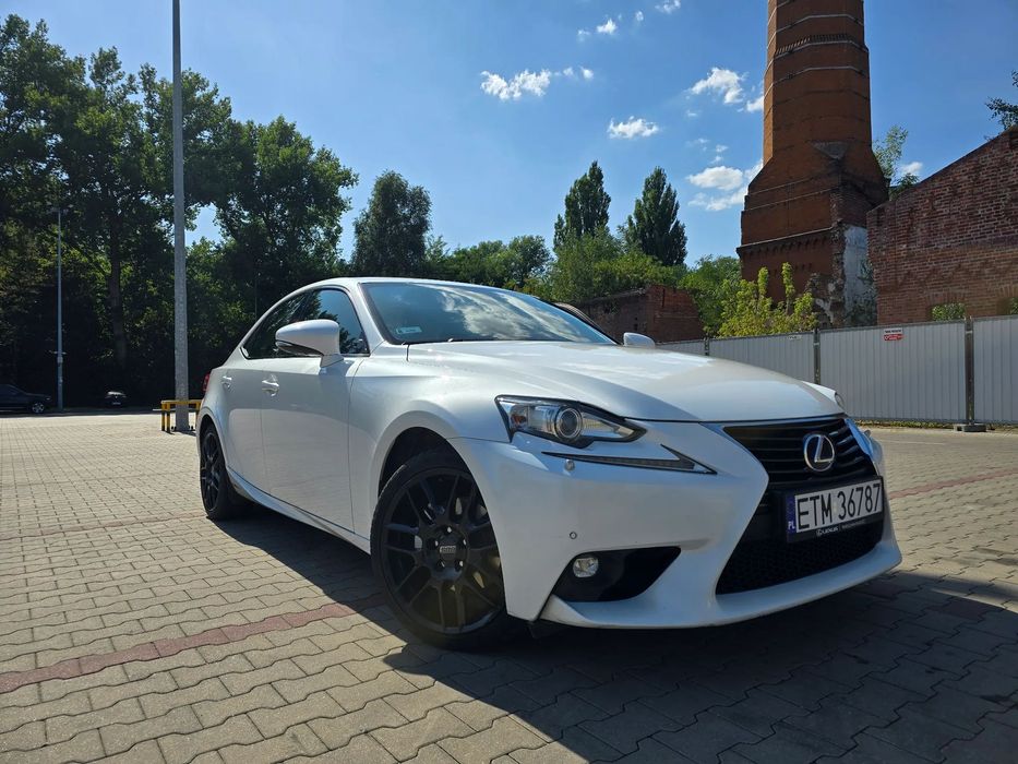 Lexus IS Lexus IS 300h (2014) – hybryda, zadbany, nowa bateria