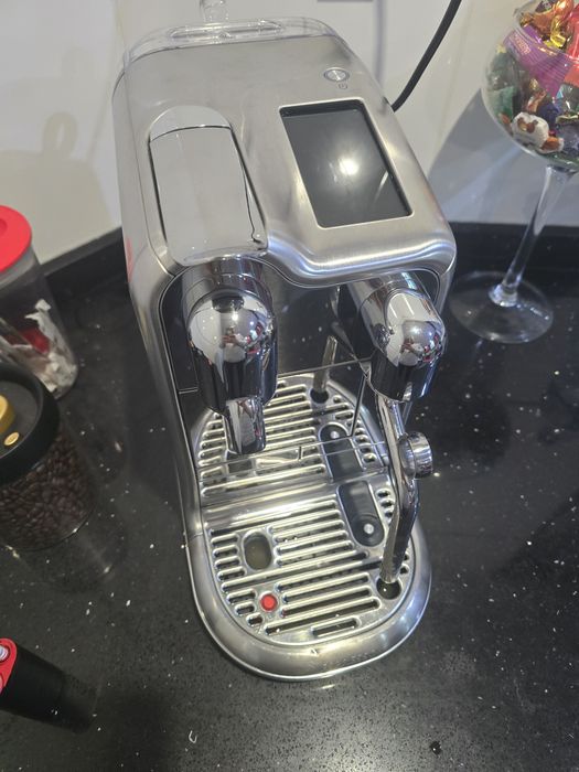 Nespresso creatista pro