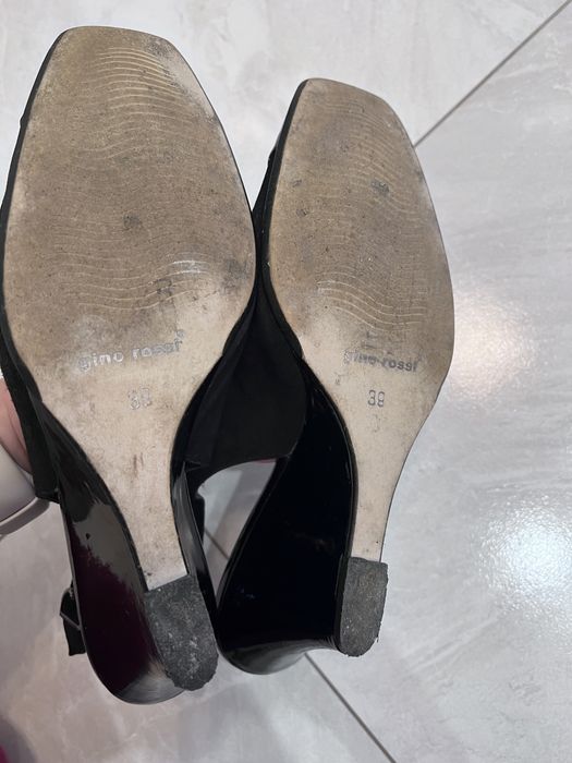 Czarne czółenka Gino Rossi