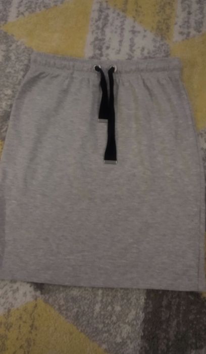 Dresowa spódnica Reserved r. M