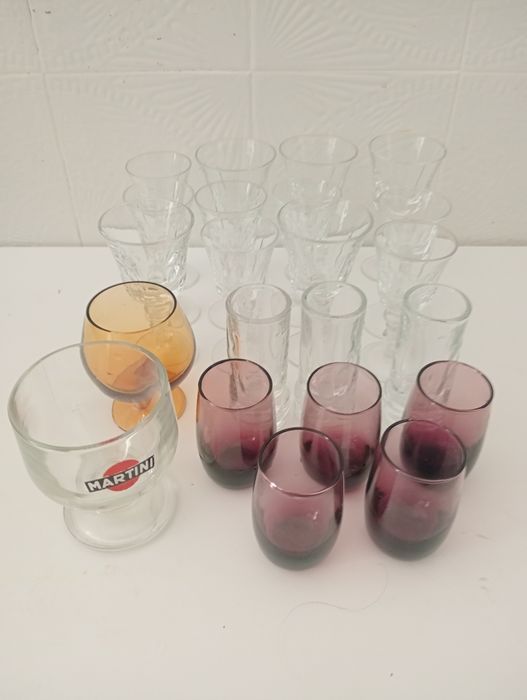 Glass Set467046485470760960
