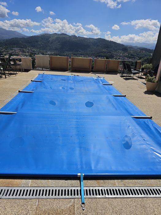 Cobertura de piscina em bom estado (apenas 6 mês de uso) para piscina 3×6 metros