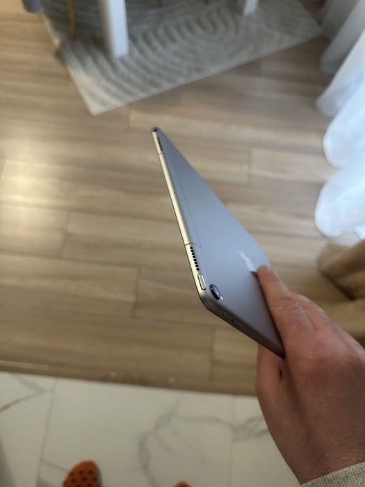 Ipad 10,5 pro 256 gb space grey plus celurar