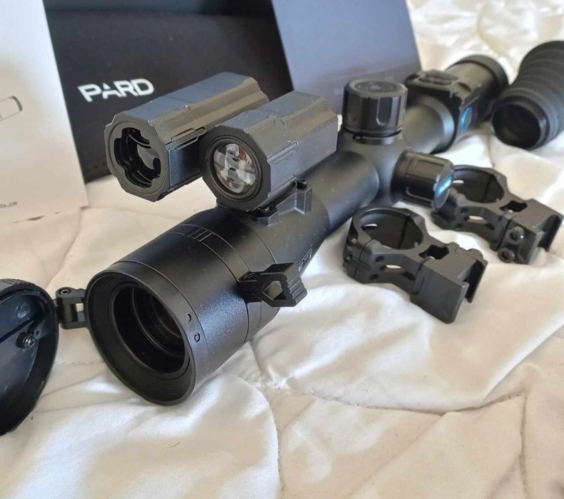 Mira noturna e diurna Pard DS35-70 LRF