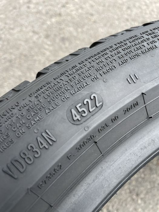 245/40 R18 Pirelli P Zero Winter / Great Britain / 2шт.