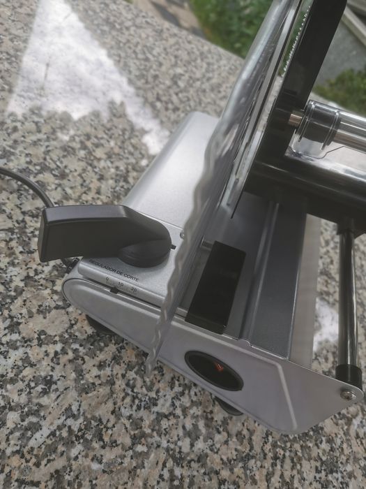 Fiambreira nova Jata