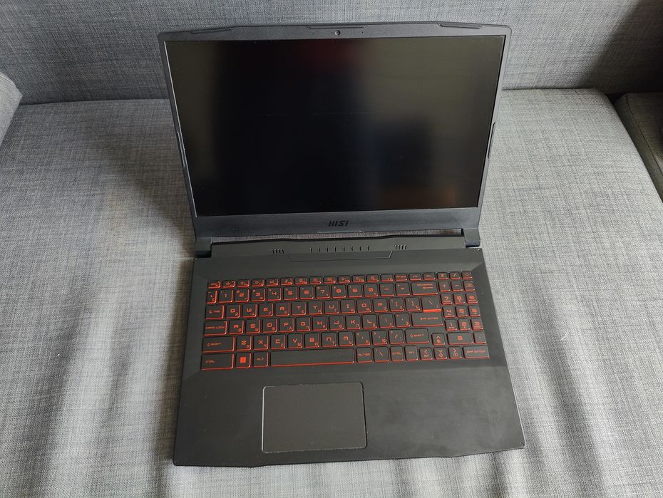 MSI Katana GF66 11UC 15,6" i5-11400H RTX 3050 8 Гб DDR4 512 Гб SSD