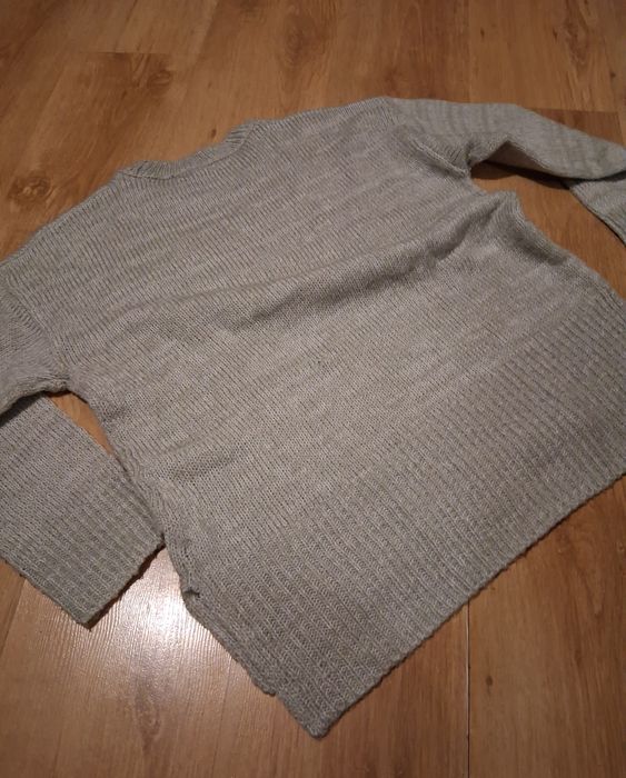 Sweterek damski od New Look 38-M, prosty fason ponadczasowy klasyk