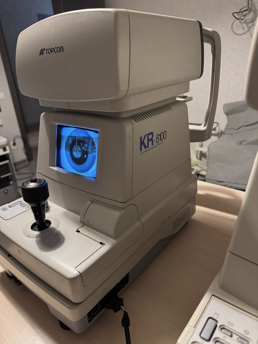 Авторефкератометр Topcon KR -8100