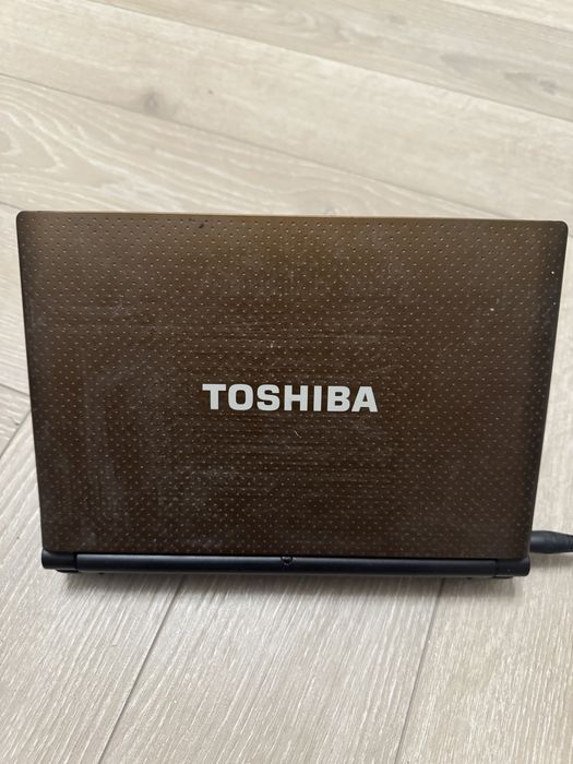 Laptop TOSHIBA NB500-112