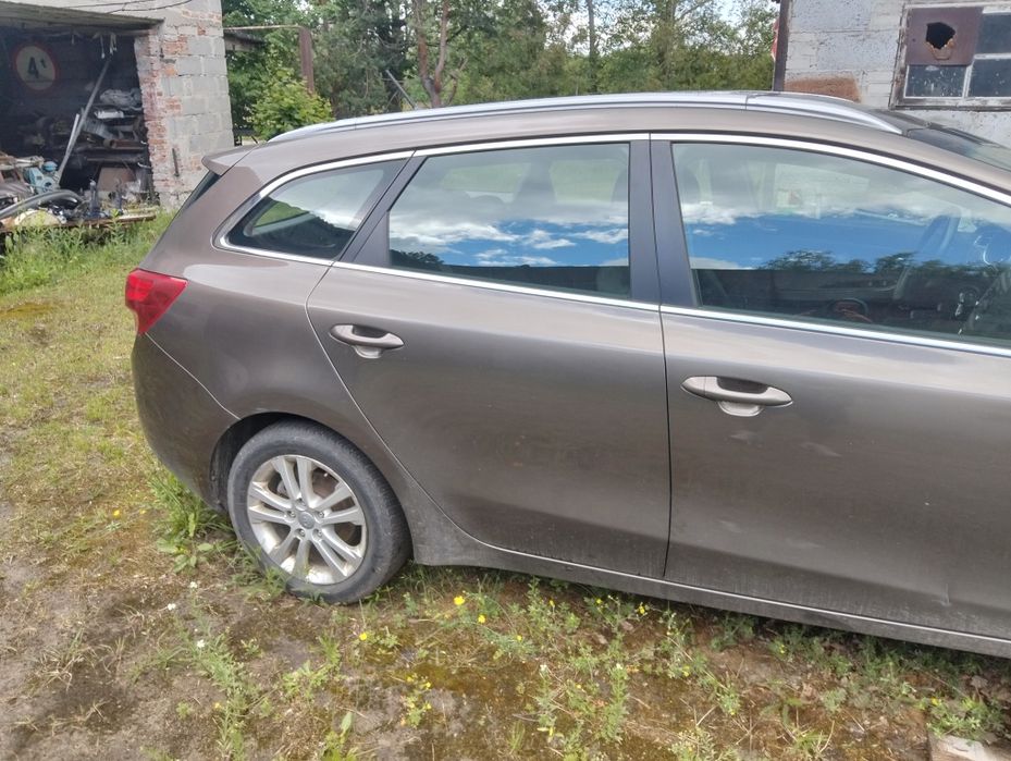 Kia cee'd 2 na części