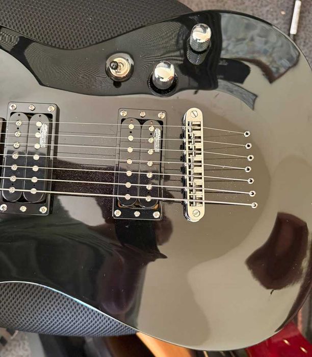 Guitarra Schecter Diamond Series Omen-7