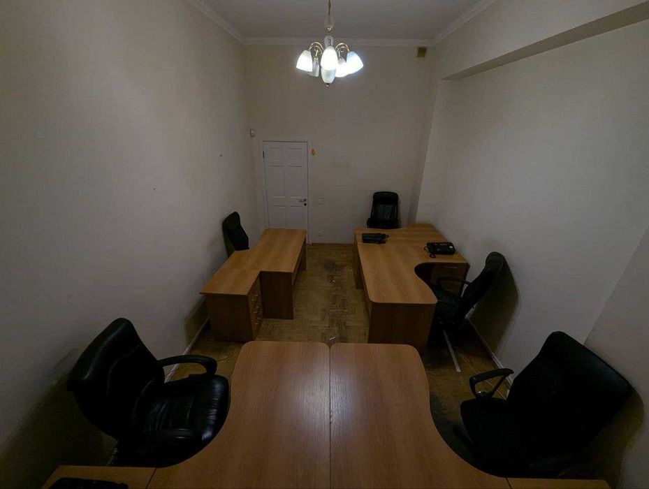 Офіс S=98 кв.м. центр метро Палац Спорту Гулівер