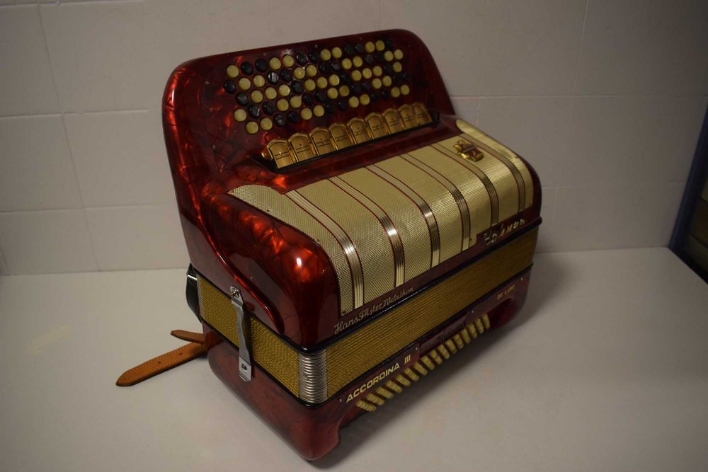 Acordeao Hohner acordina 3 Voz. N 316