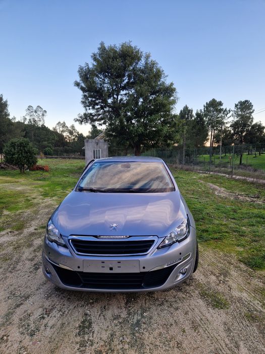 Peugeot 308 Acidentada