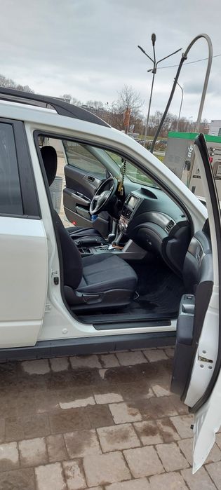 Авто Subaru Forester