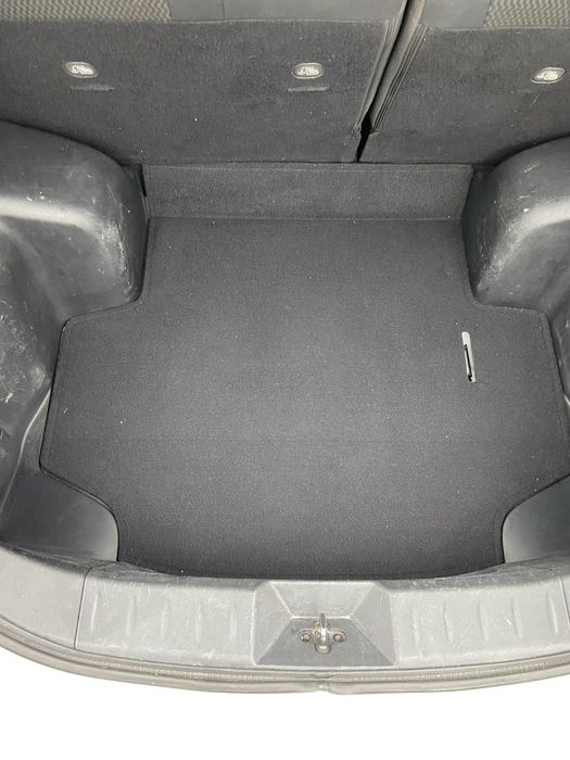 Продам Nissan Leaf 2014