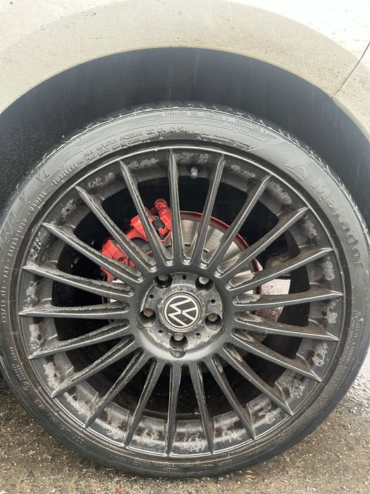 Диски AEZ r18 з резиною