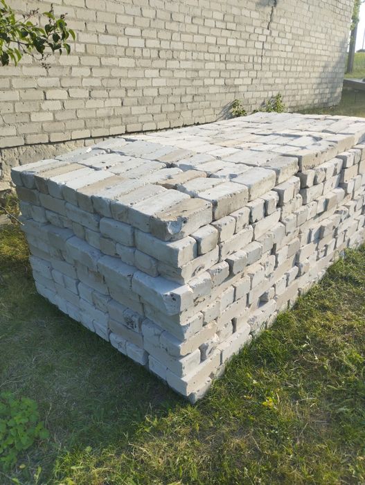 Кирпич білий силікатний