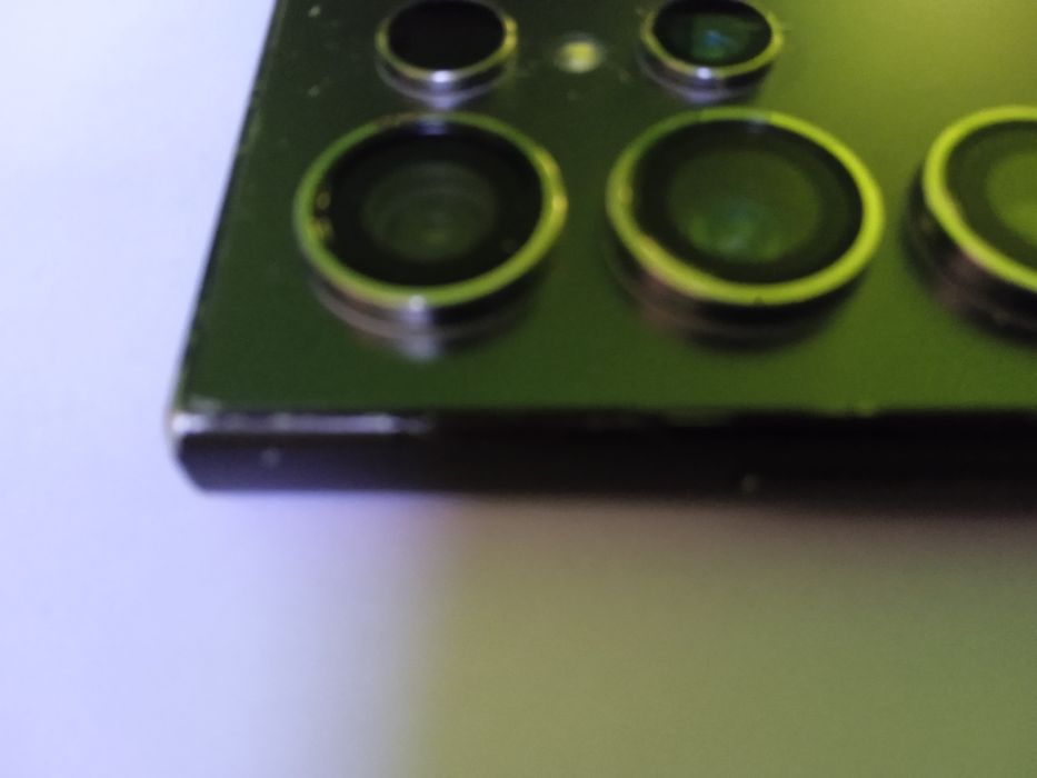 Продаю samsung galaxy s24 ultra на запчасти